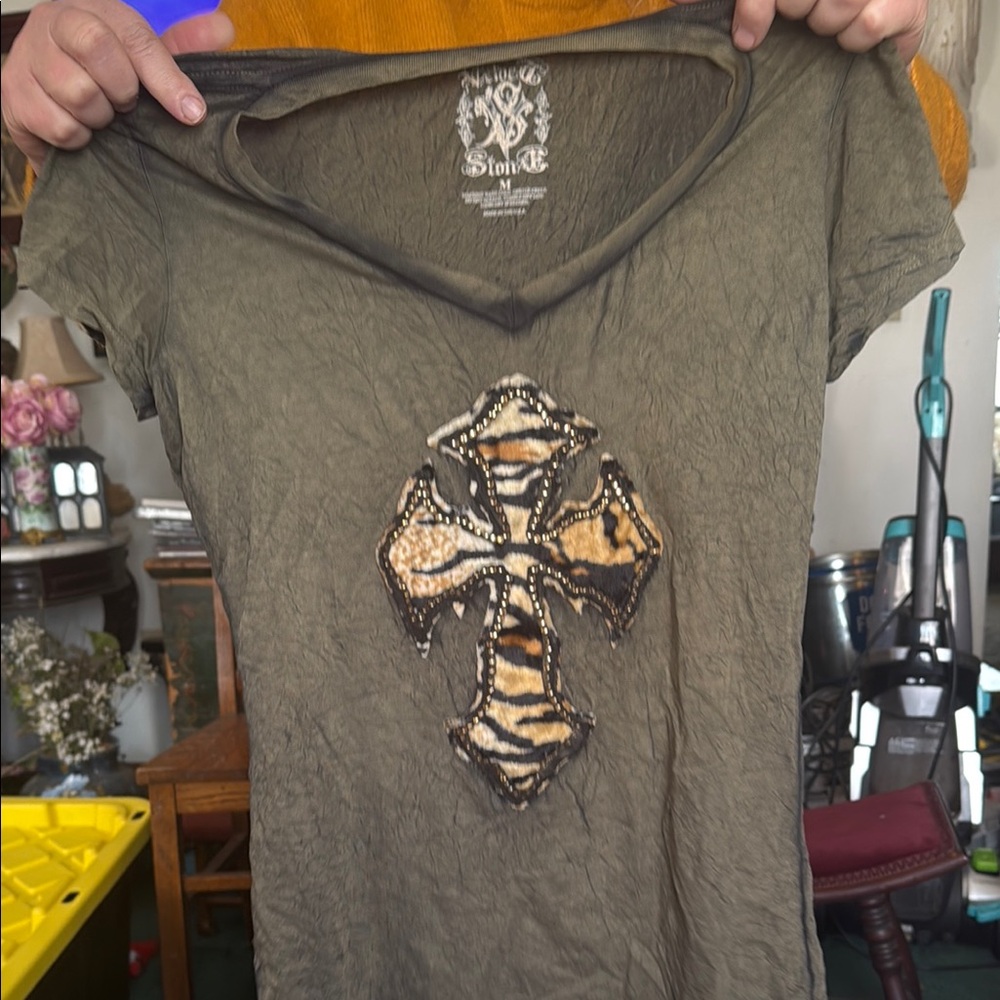 Reptile Cross T-Shirt - Olive and Tan